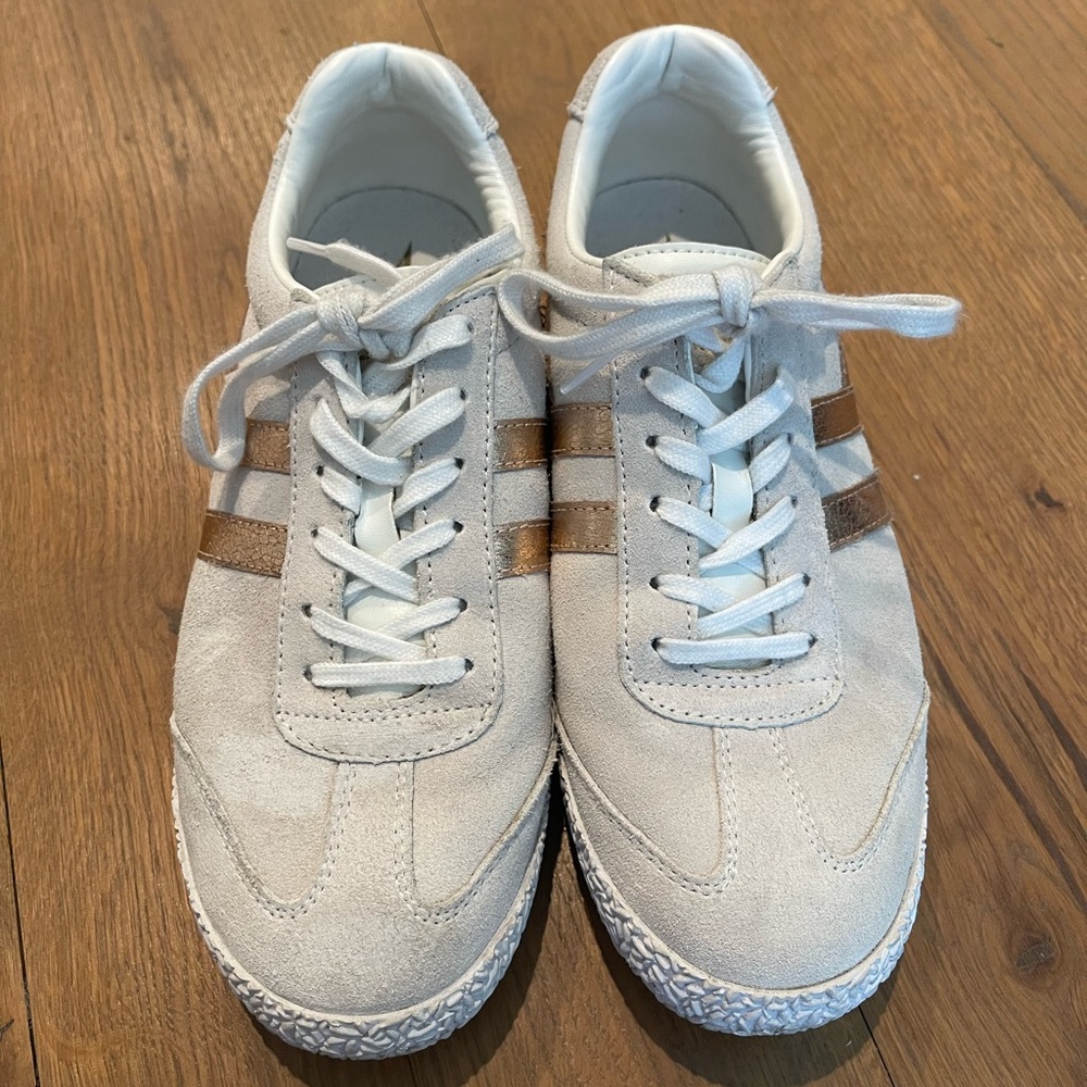 Gola Women's Light Gray Suede Sneakers with Metallic Gold Stripe - Picture 2 of 2